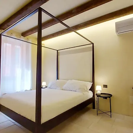 Casa Ocra 3*