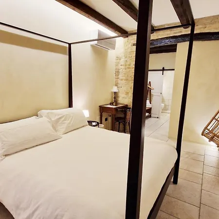 Guest house Casa Ocra 4*