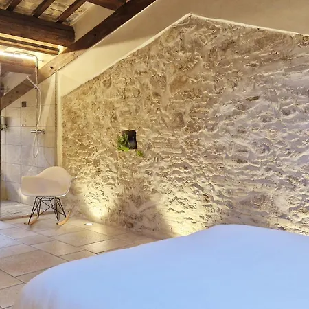 Casa Ocra 3*